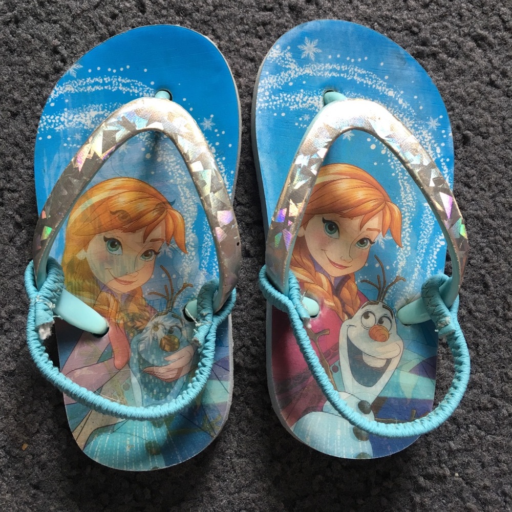 Frozen sandals 💖