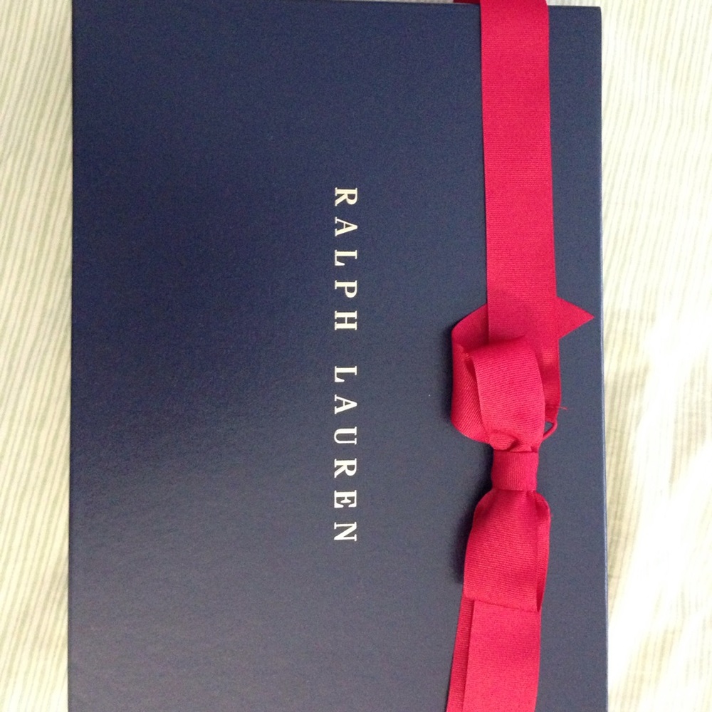 Buy this and get a wine cork and get RL box!