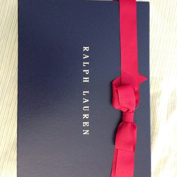 Buy this and get a wine cork and get RL box! - Picture 1 of 6