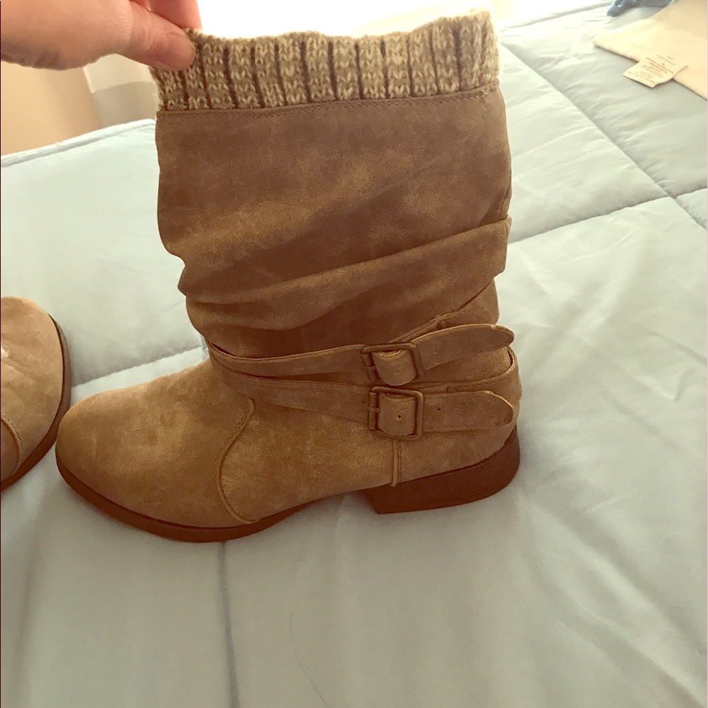 Size 8.5 Morgan Just Fab booties