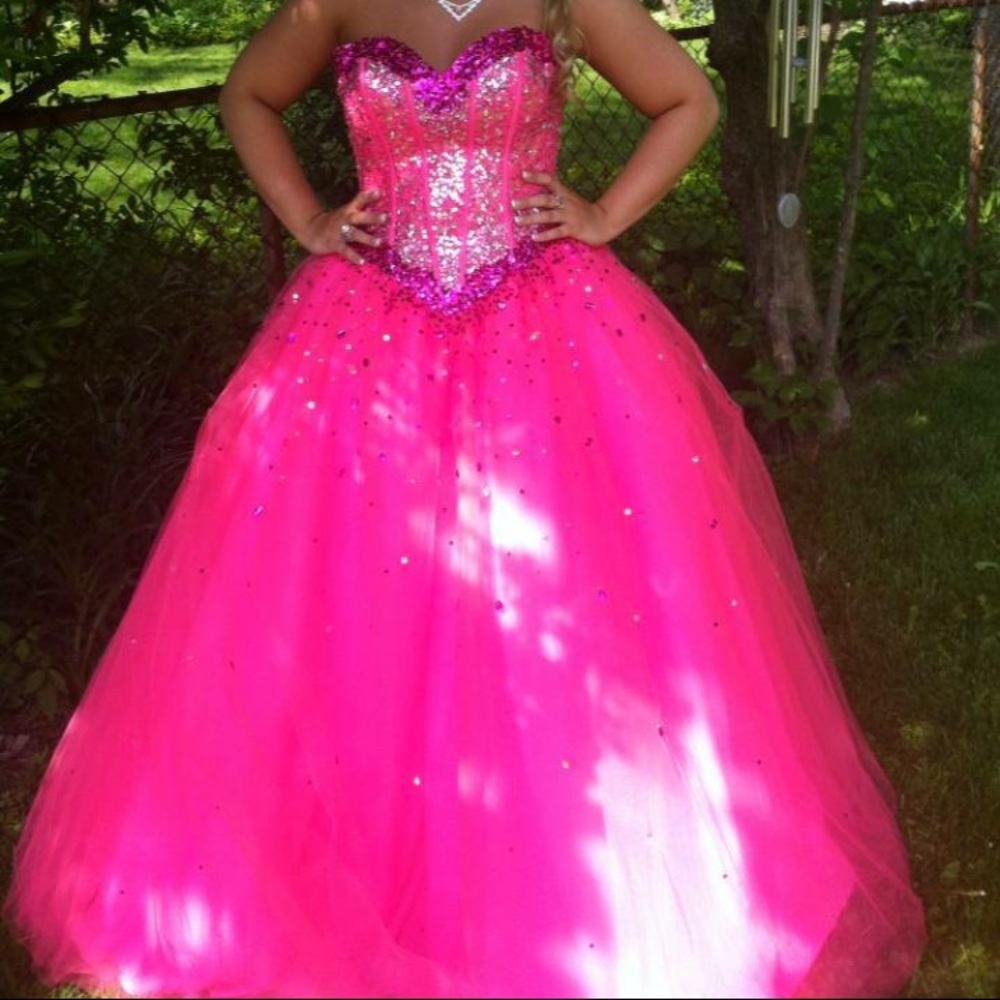 Hot pink Sherri hill prom dress - Picture 1 of 4