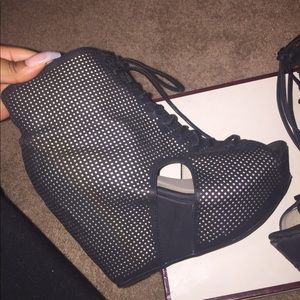 Black wedge heels!