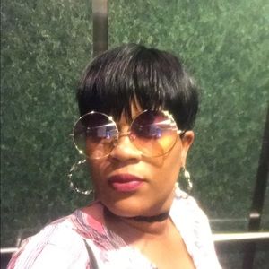 Meet your Posher, Tiffany