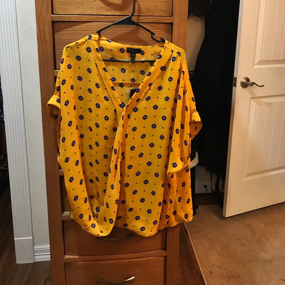 Worthington Yellow Blouse