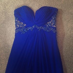 BLUE SEQUENCED PROM DRESS SIZE 6