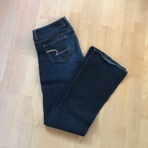 American eagle artist flare jeans size 4 LONG