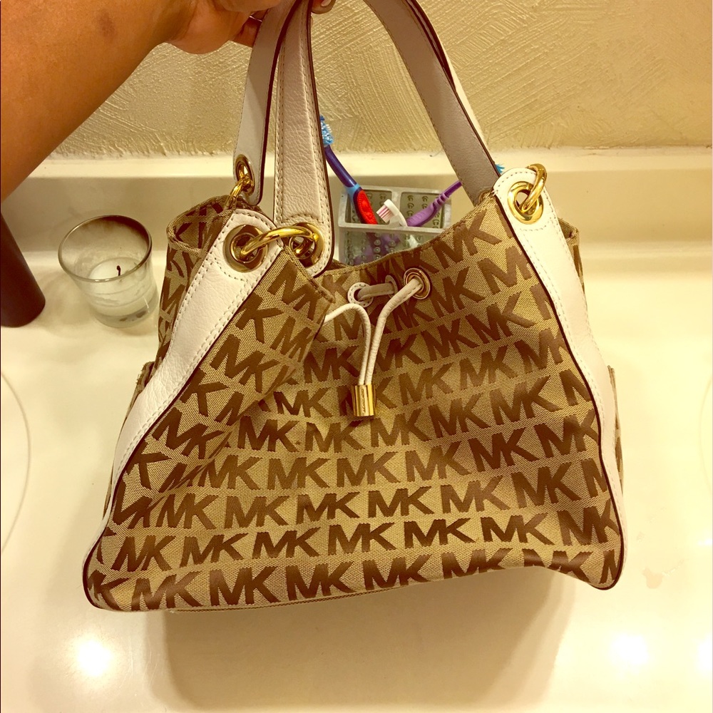 MK purse