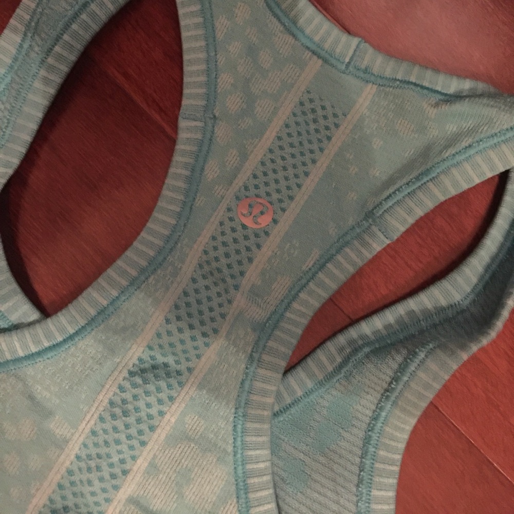 Lululemon Swiftly Tech teal top 4