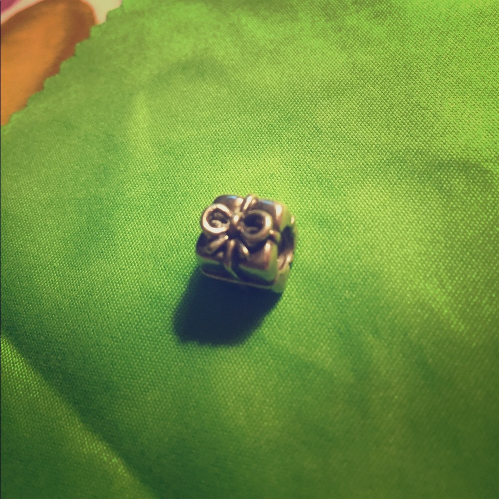 Pandora Gift 🎁 box charm.  Silver 925.