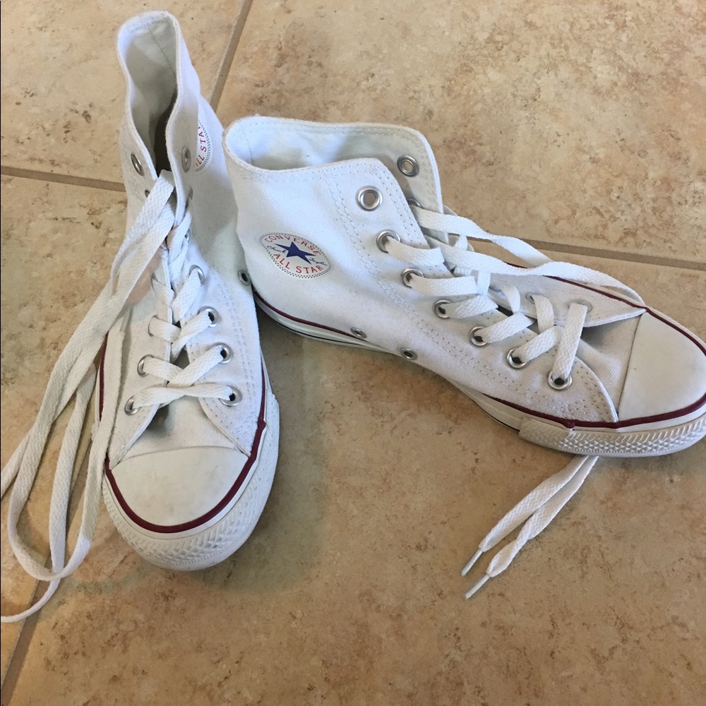 White high top Converse Chuck Taylor
