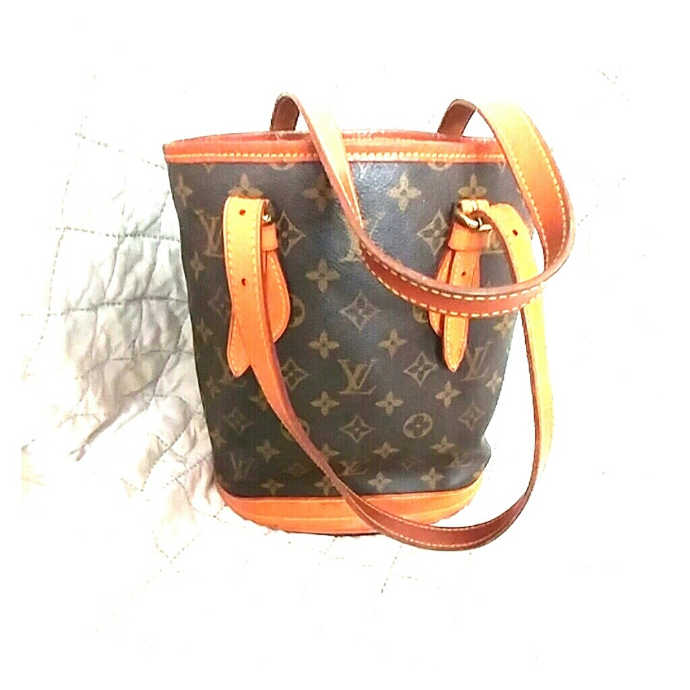 Authentic Louis Vuitton Bucket Bag