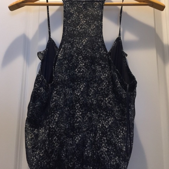 🌺Express dress🌺 - Picture 3 of 4