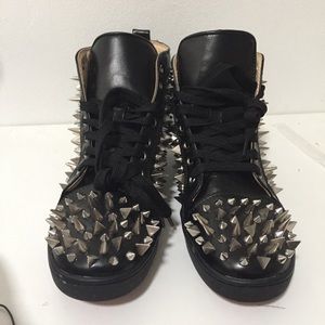 Men Christian louboutin spike sneakers size 9.5 US