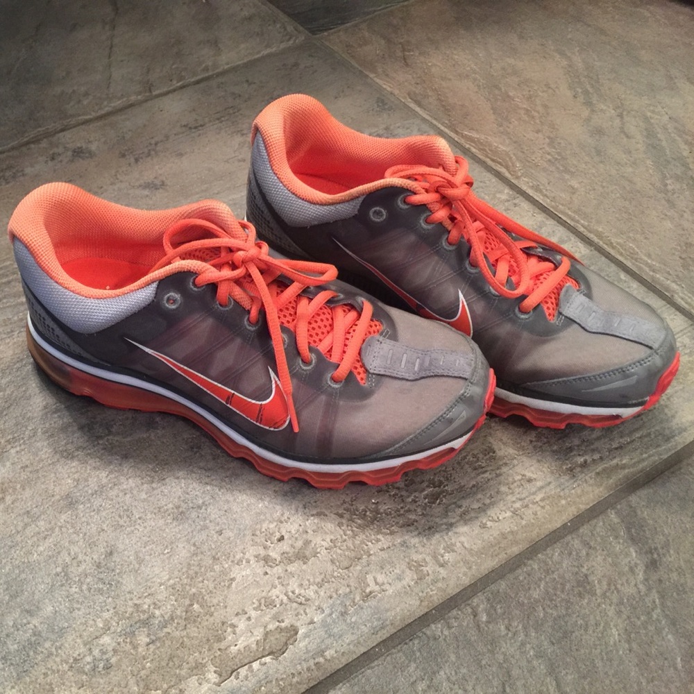 Women Air Max 9.5