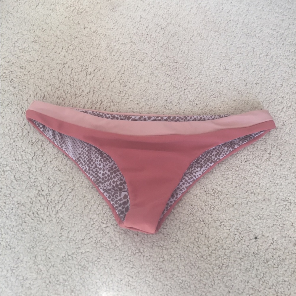 Acacia Moana Bottoms NWOT XS