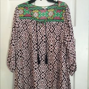 Crown & Ivy dress size Large