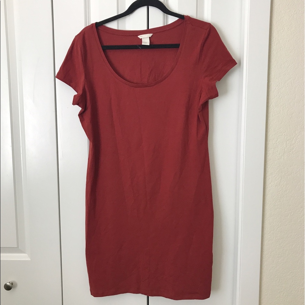 H&M basic fitted dress.
