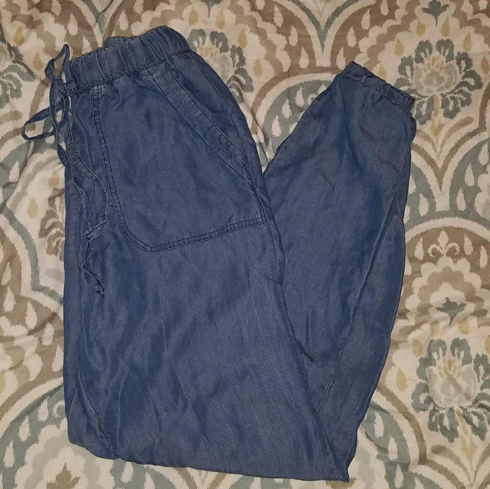 F21 Joggers