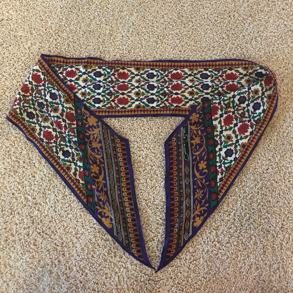 Oscar de le Renta scarf