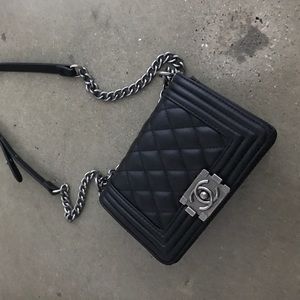 Chanel Quilted satchel in black!!