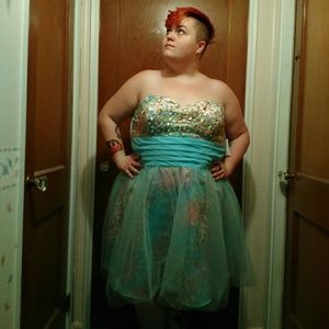 CLOSET CLOSING Plus Size Dress leopard print