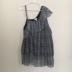 Snake skin pattern top