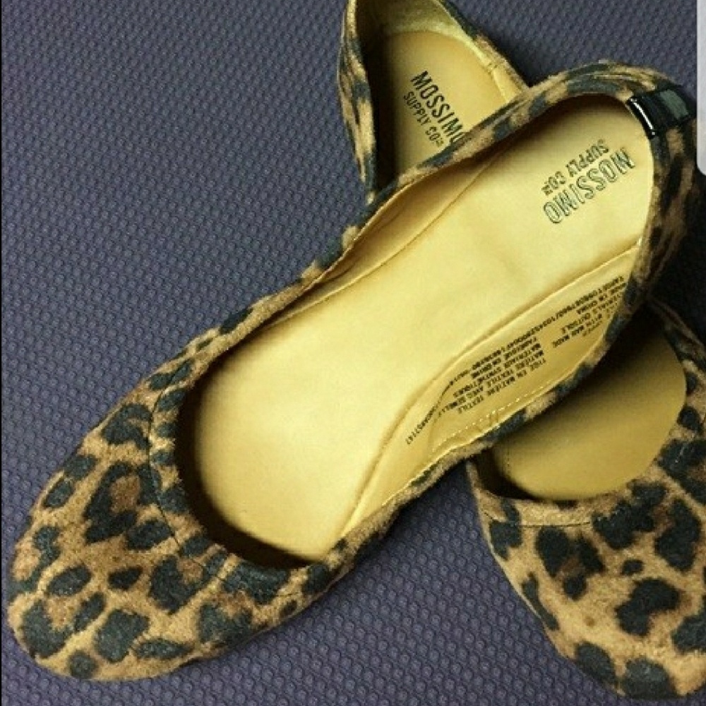 🚫SOLD🚫Adorable Flats