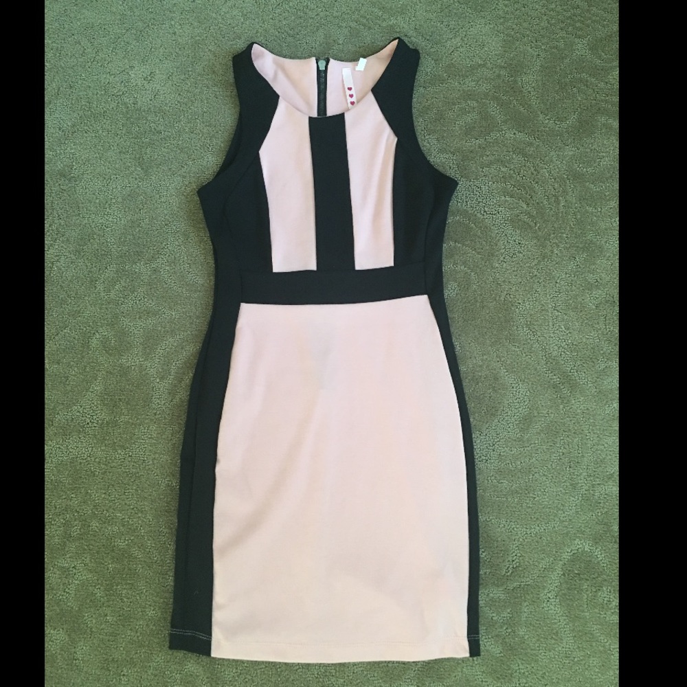 FINAL CUT ✂️ Bodycon pink/black dress *NEVER WORN*