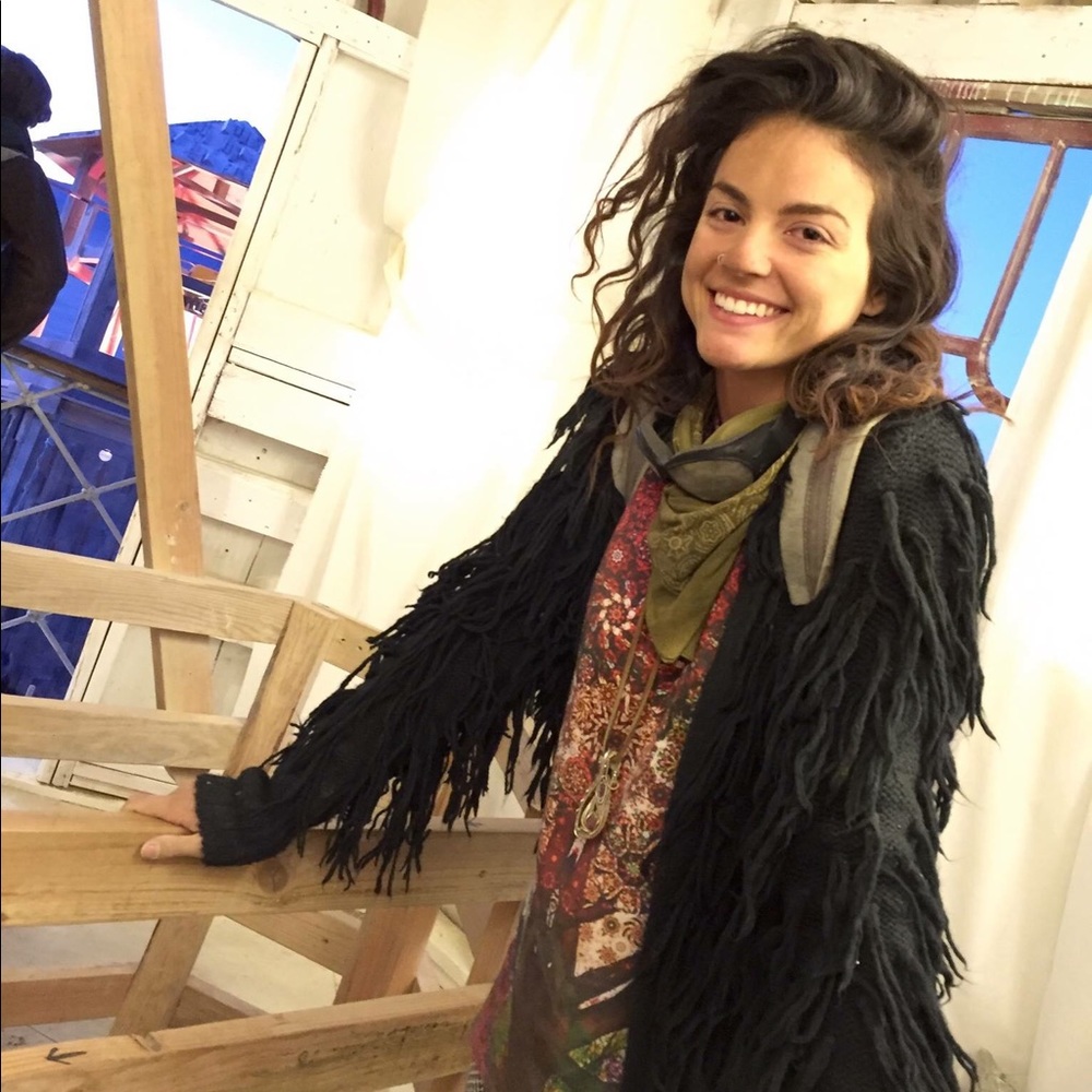 Meet your Posher, Madeline