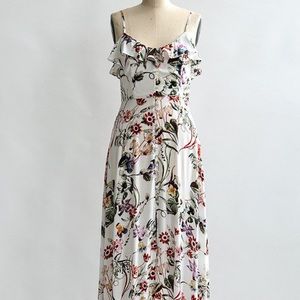 70's inspired white flowered maxi dress