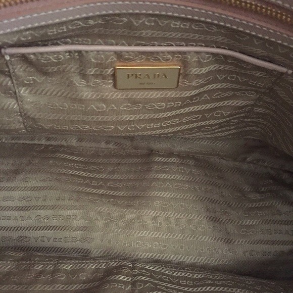 Prada Saffiano Lux Medium Tote Bag - Picture 5 of 8