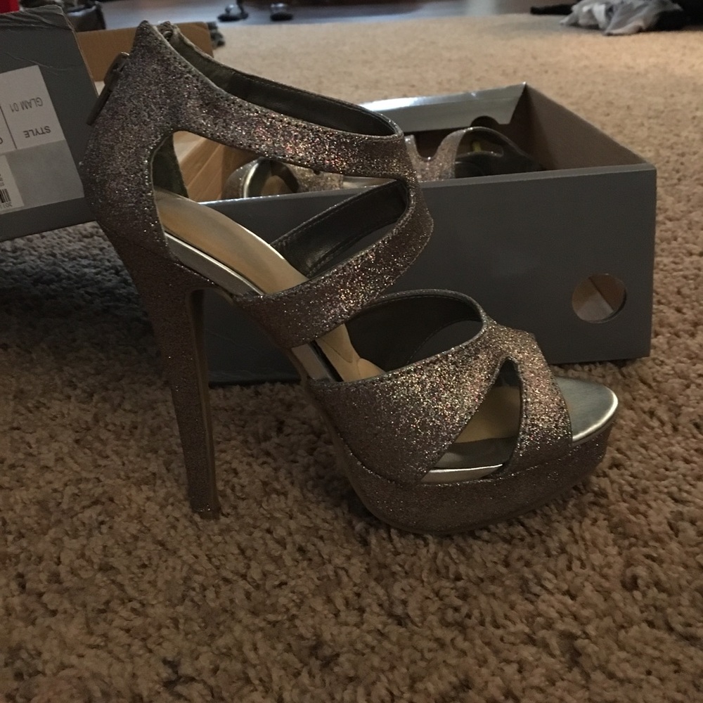 Sparkly high heals