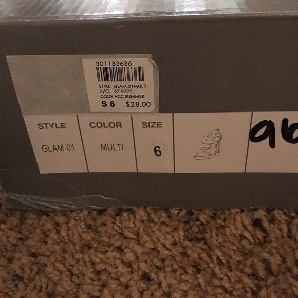 Sparkly high heals - Picture 4 of 4