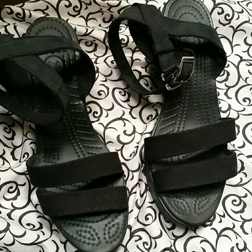 Crocs wedge sandals
