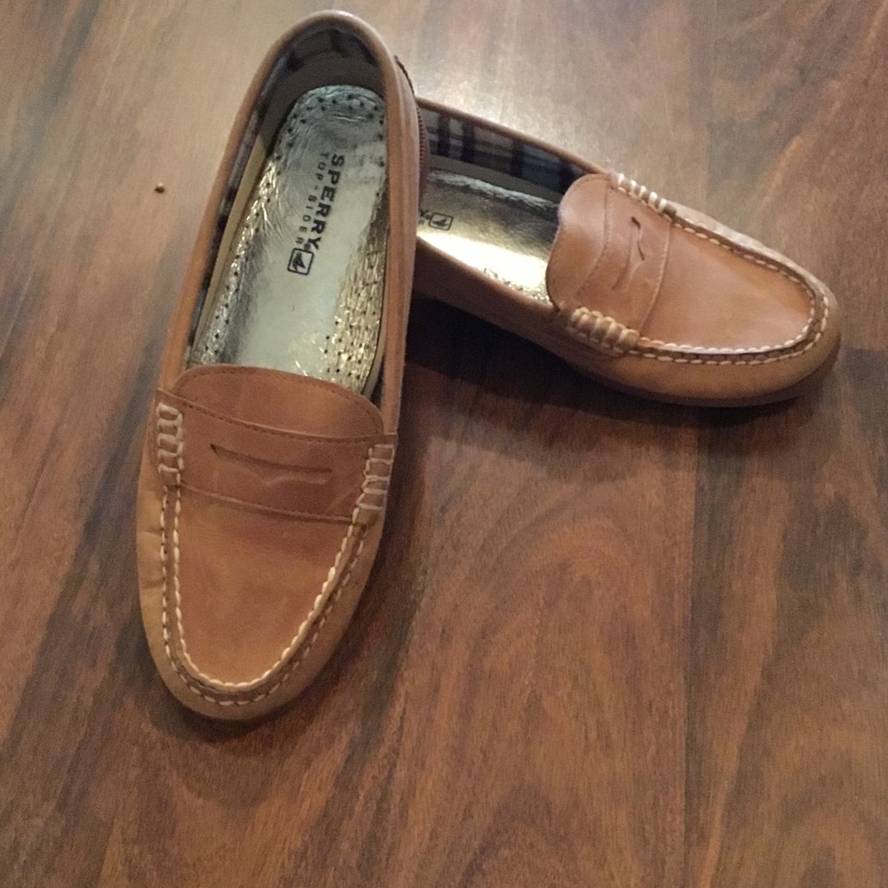 BRAND NEW SPERRY LOAFERS