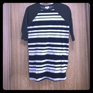 Cute Lularoe Sloan shirt