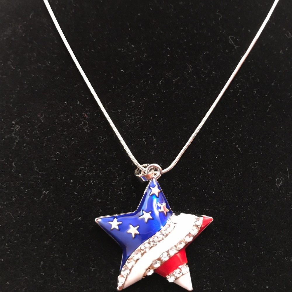 🇺🇸Patriotic American Flag Star Necklace🇺🇸