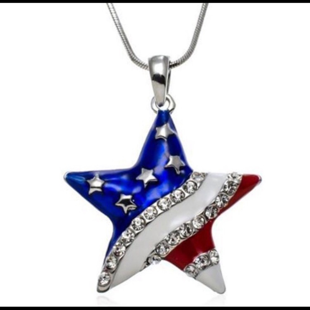 🇺🇸Patriotic American Flag Star Necklace🇺🇸 - Picture 3 of 3