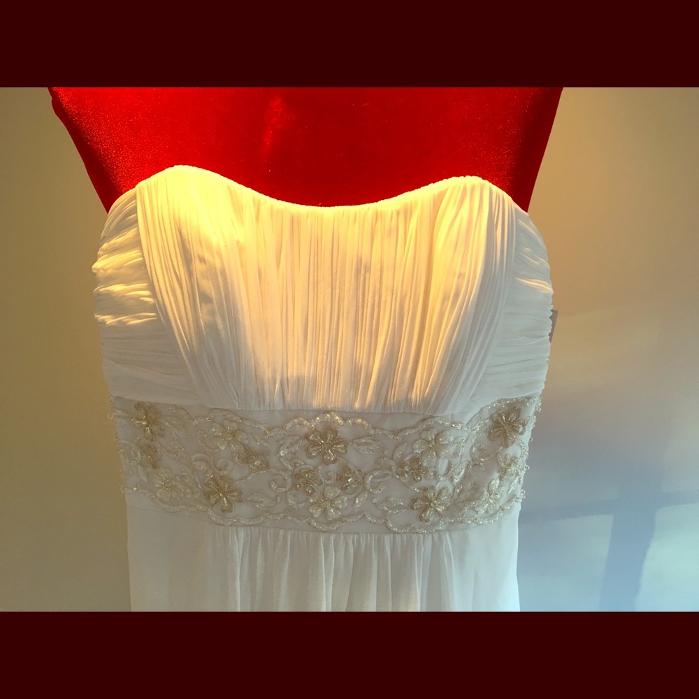 Davids Bridal Wedding Dress