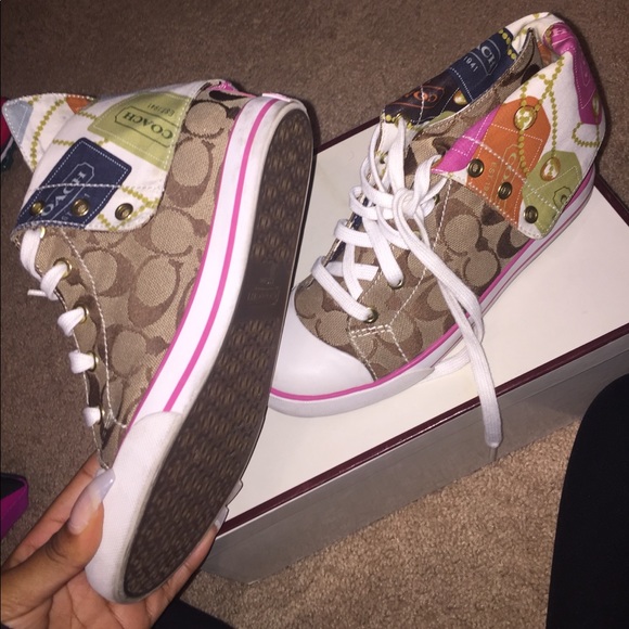 Super Cute Coach Sneakers!! Spring/summer - Picture 2 of 8