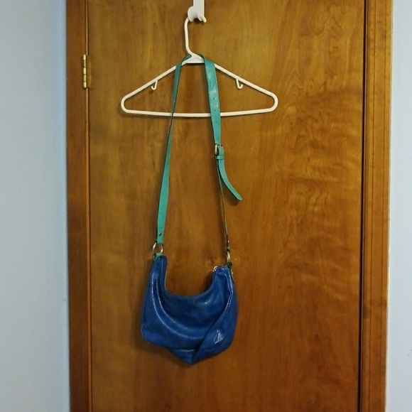 Guess patchwork crossbody purse - Picture 2 of 7