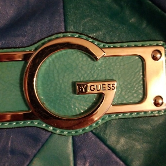 Guess patchwork crossbody purse - Picture 5 of 7
