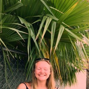 Meet your Posher, Camryn