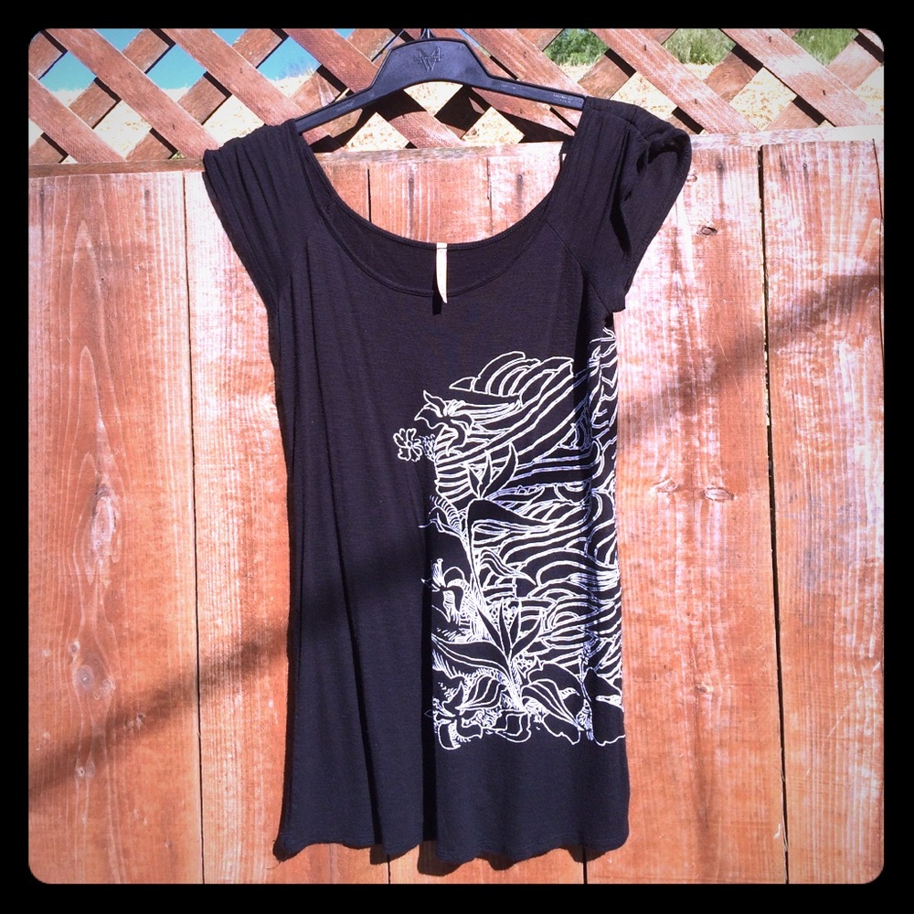 Cute & flattering long shirt
