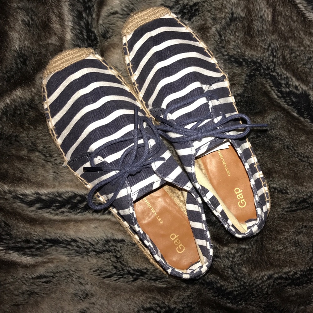 Brand New Summer flats