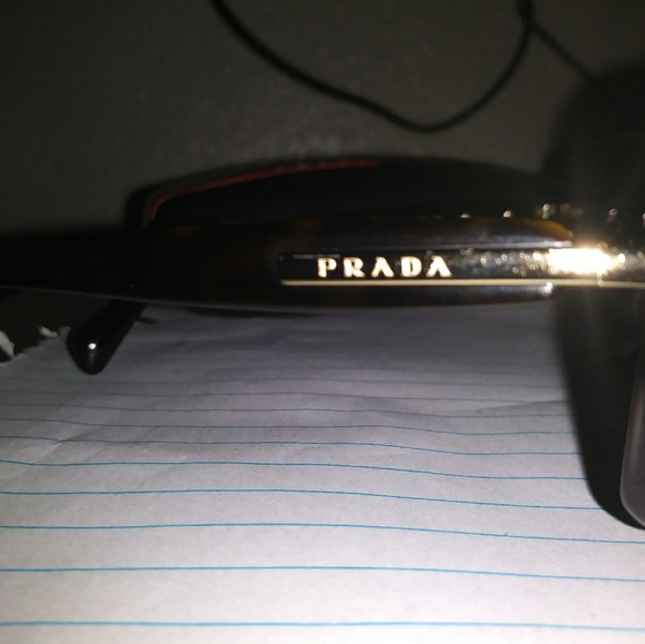 Prada sun glasses spr 080 2au6s1 - Picture 2 of 3