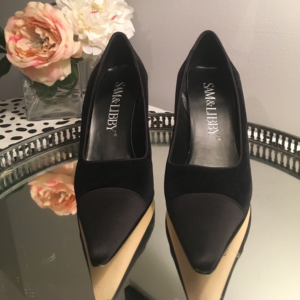 Black crushed velvet and satin pumps