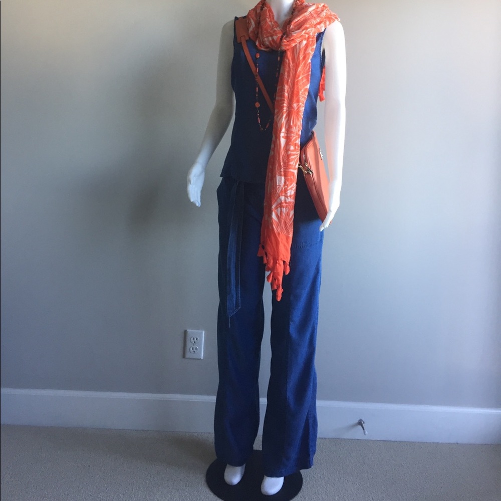 Neiman Marcus Cotton Set in denim color