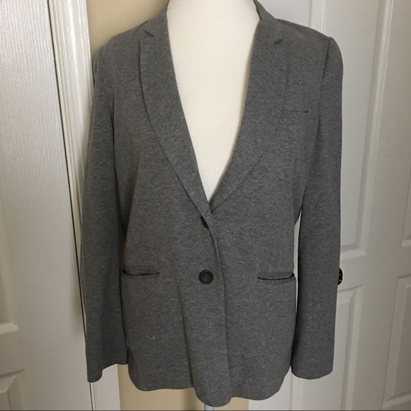BCBGMaxAzria Jackets & Blazers - BCBG Maxazria gray blazer size small