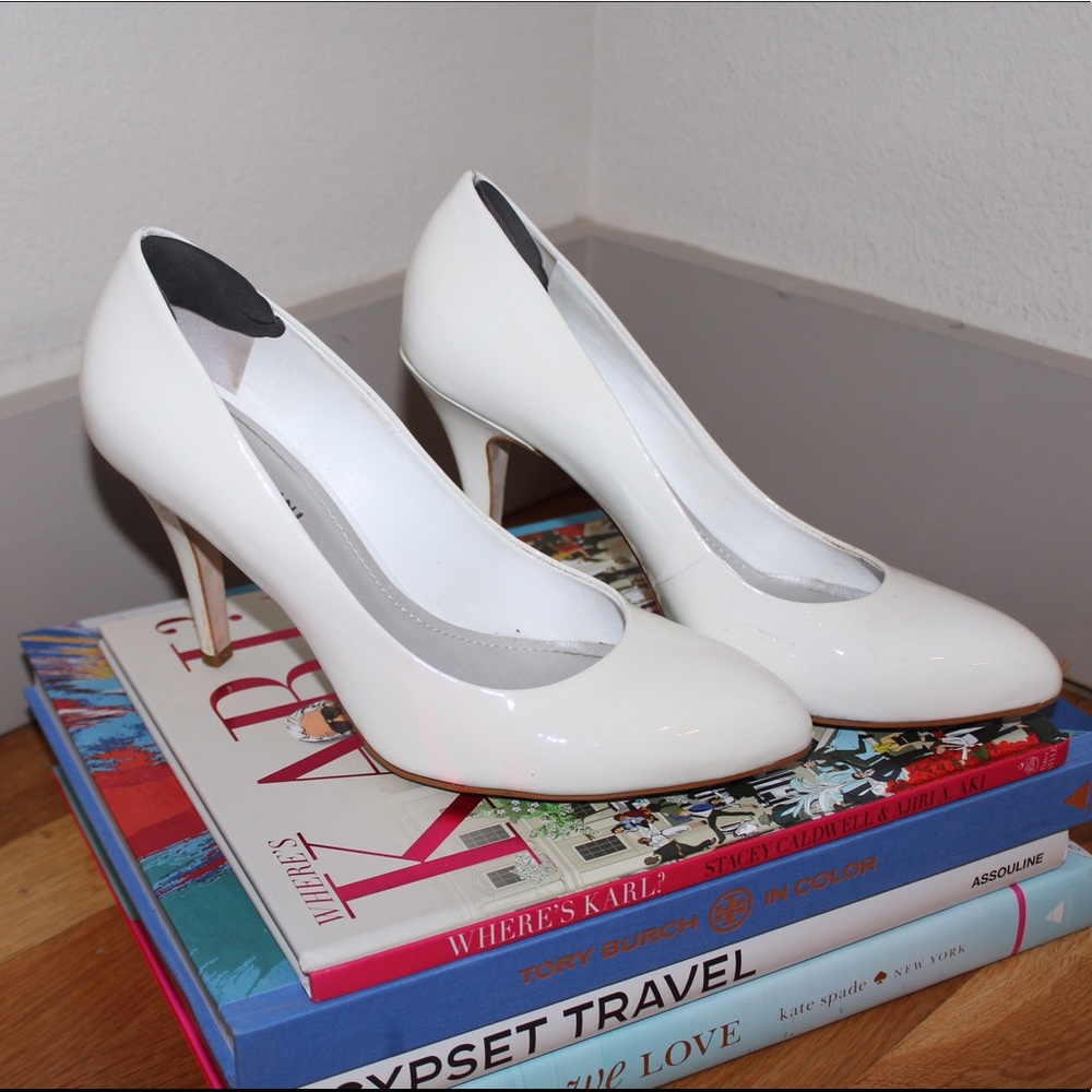 Gianni Bini White Patent Pump